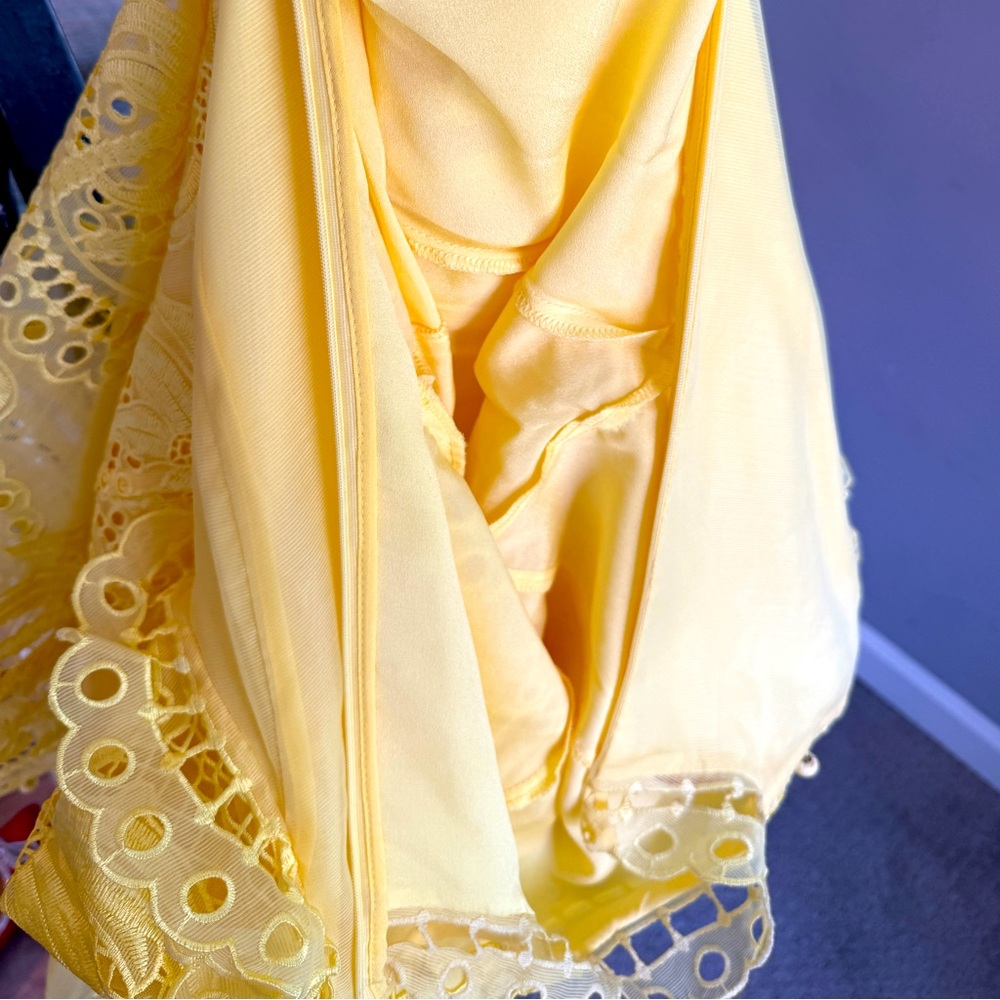 Vintage Bright Yellow Lace Long-Sleeve Fit-and-Flare Dress - Picture 9 of 16